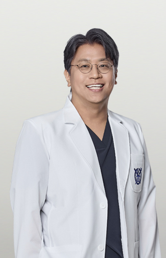 땡큐피부과 의료진 박진홍